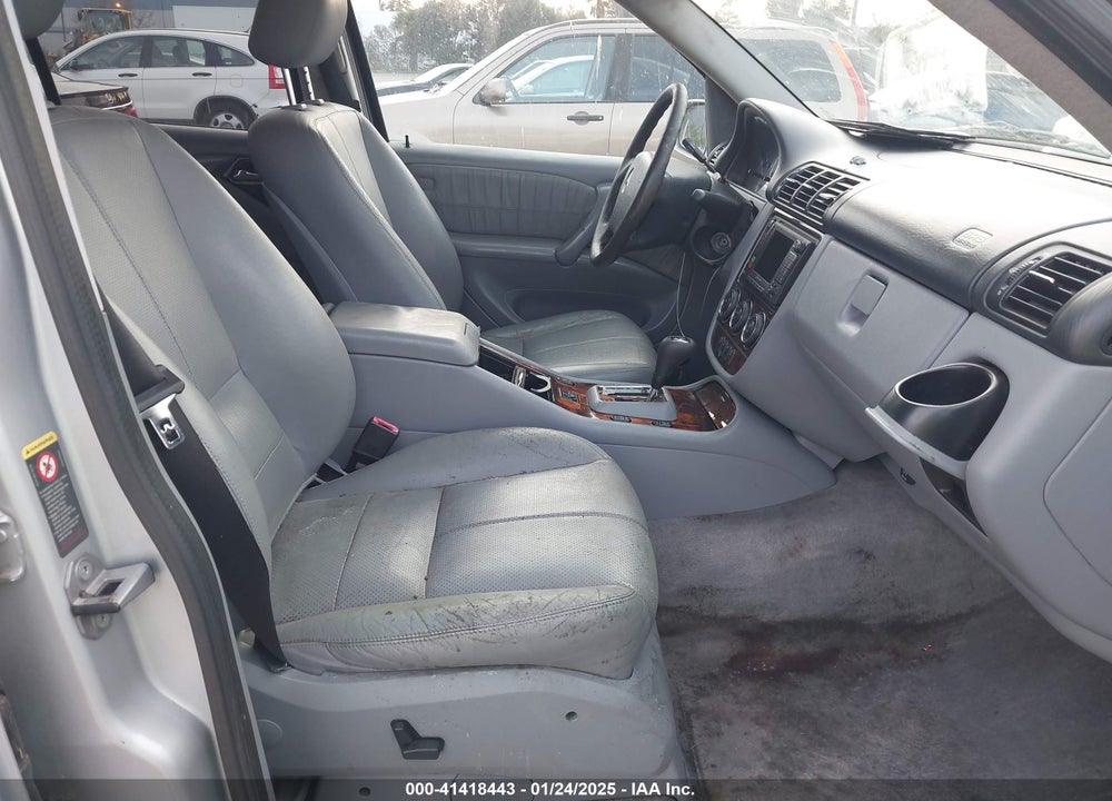 2005 MERCEDES-BENZ ML 350 4MATIC VIN: 4JGAB57E15A533839