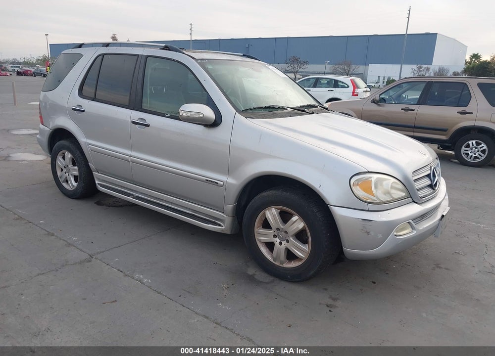 2005 MERCEDES-BENZ ML 350 4MATIC VIN: 4JGAB57E15A533839