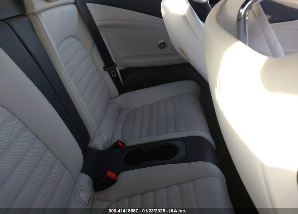 2018 MERCEDES-BENZ AMG C 43 VIN: WDDWK6EB5JF704944