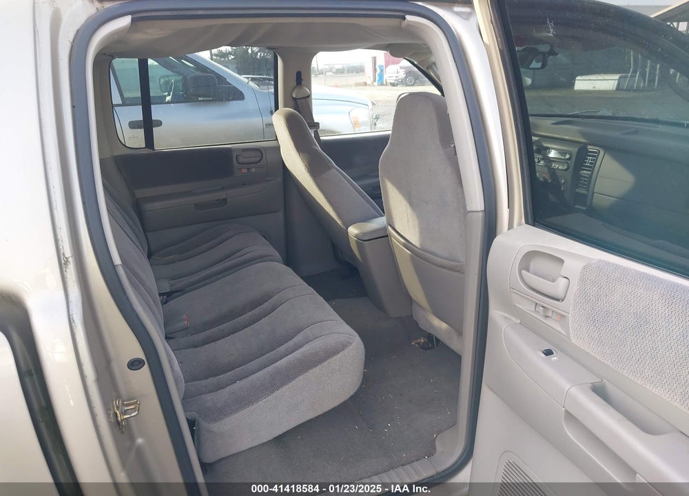 2003 DODGE DAKOTA SLT VIN: 1D7HL48N33S174175