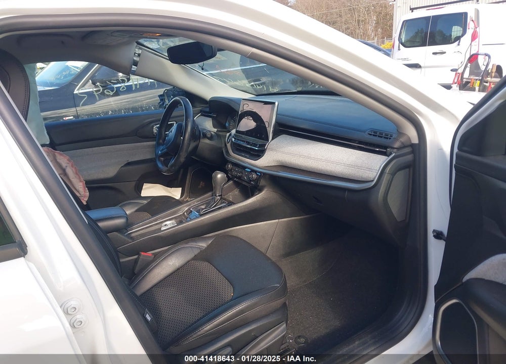 2022 JEEP COMPASS VIN: 3C4NJCBB0NT182537