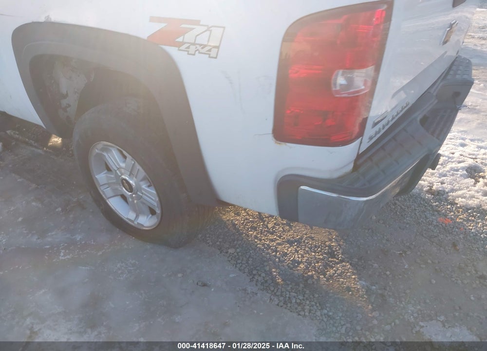 2007 CHEVROLET SILVERADO 1500 LT1 VIN: 2GCEK190X71702088