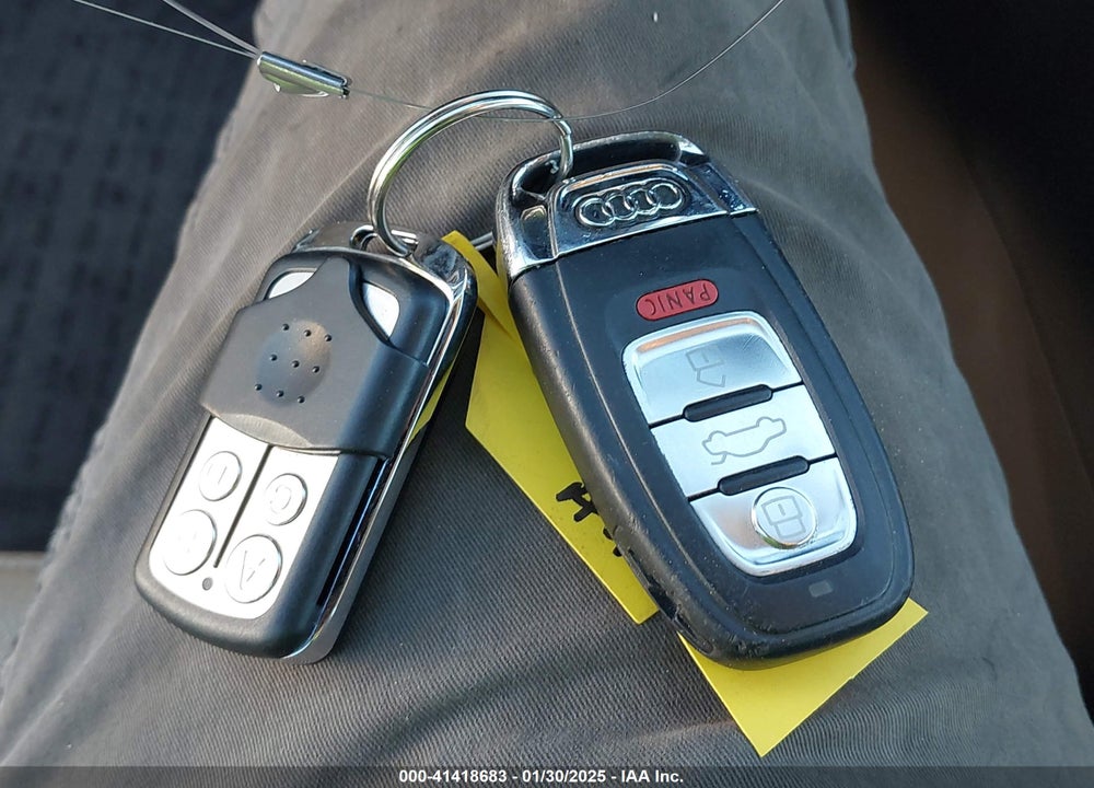 2014 AUDI A4 VIN: WAUAFAFL2EN001197