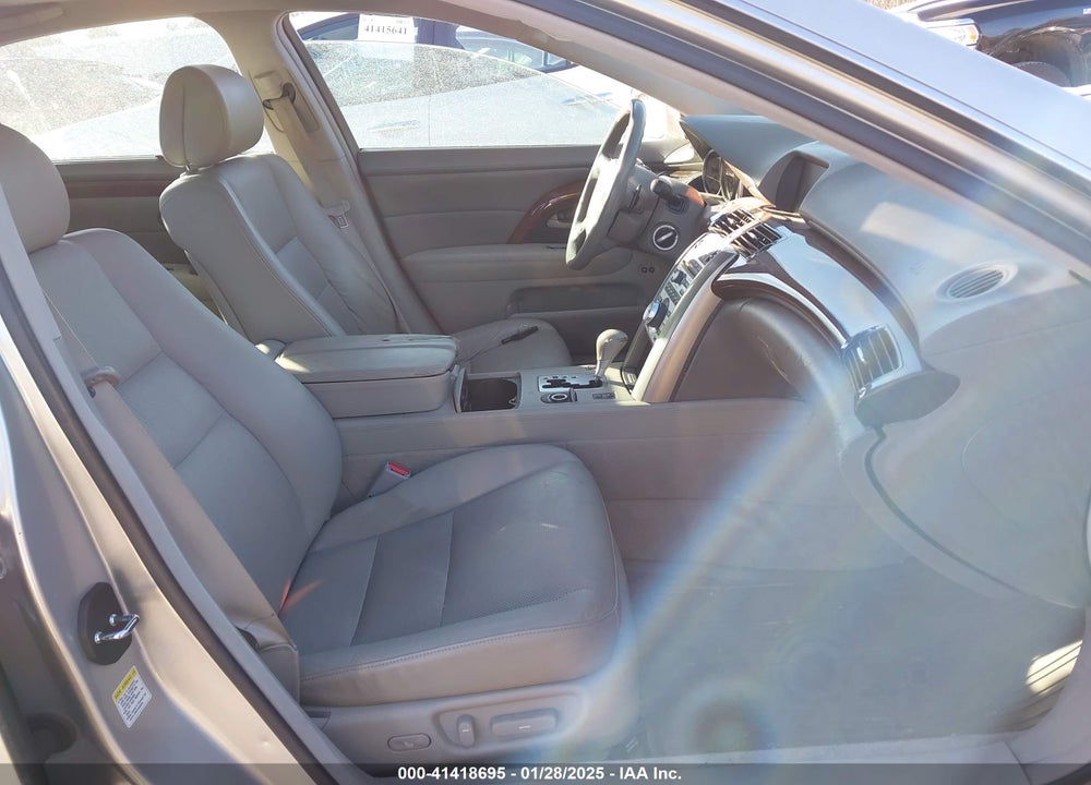 2006 ACURA RL 3.5 VIN: JH4KB16566C002000