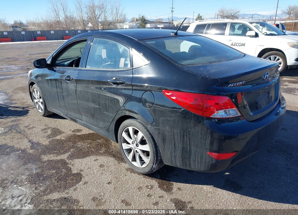 2013 HYUNDAI ACCENT VIN: KMHCU4AE1DU305276