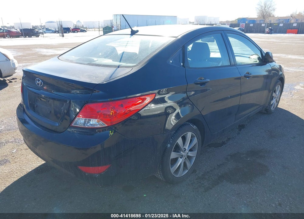 2013 HYUNDAI ACCENT VIN: KMHCU4AE1DU305276
