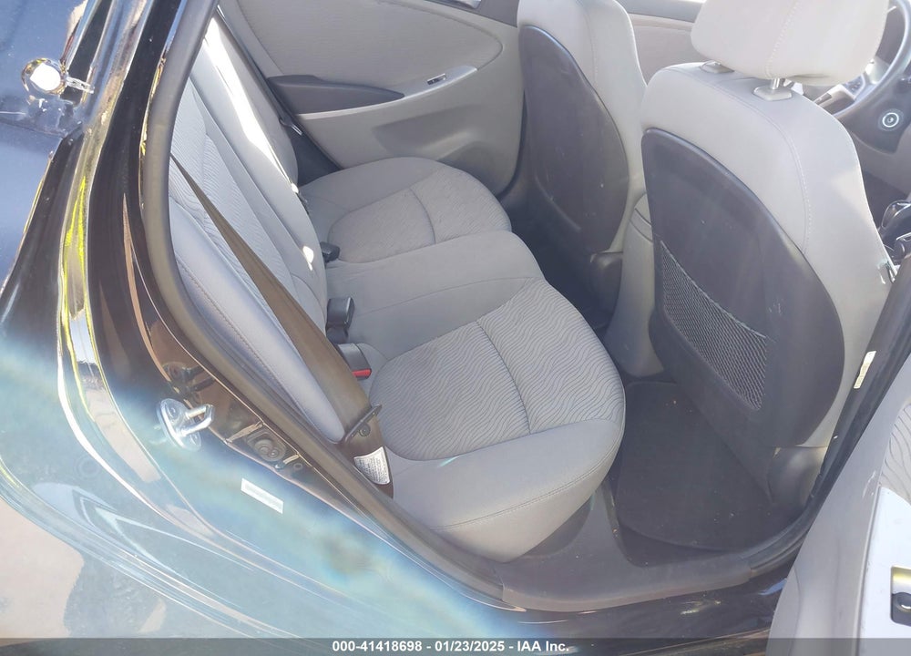 2013 HYUNDAI ACCENT VIN: KMHCU4AE1DU305276