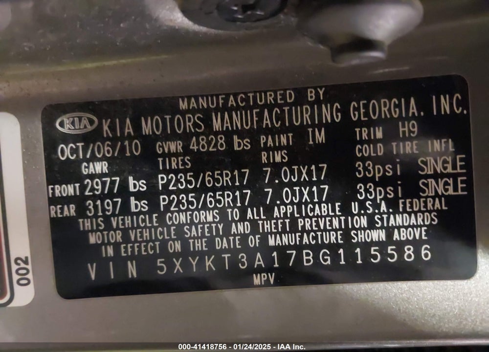 2011 KIA SORENTO LX VIN: 5XYKT3A17BG115586
