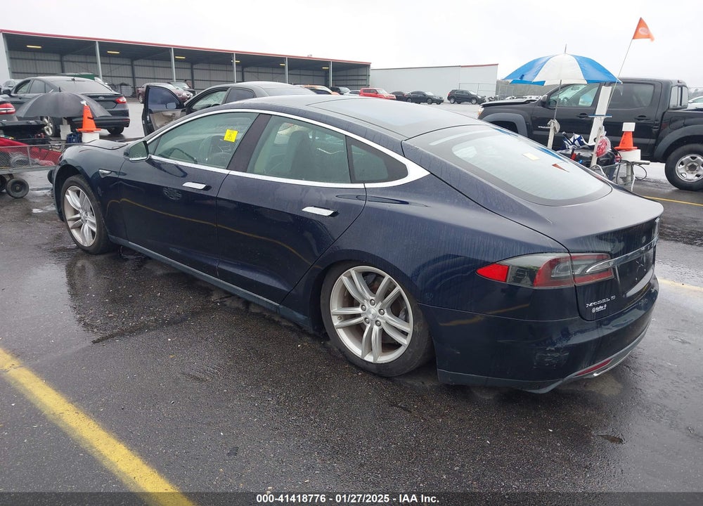 2014 TESLA MODEL S VIN: 5YJSA1H16EFP51444