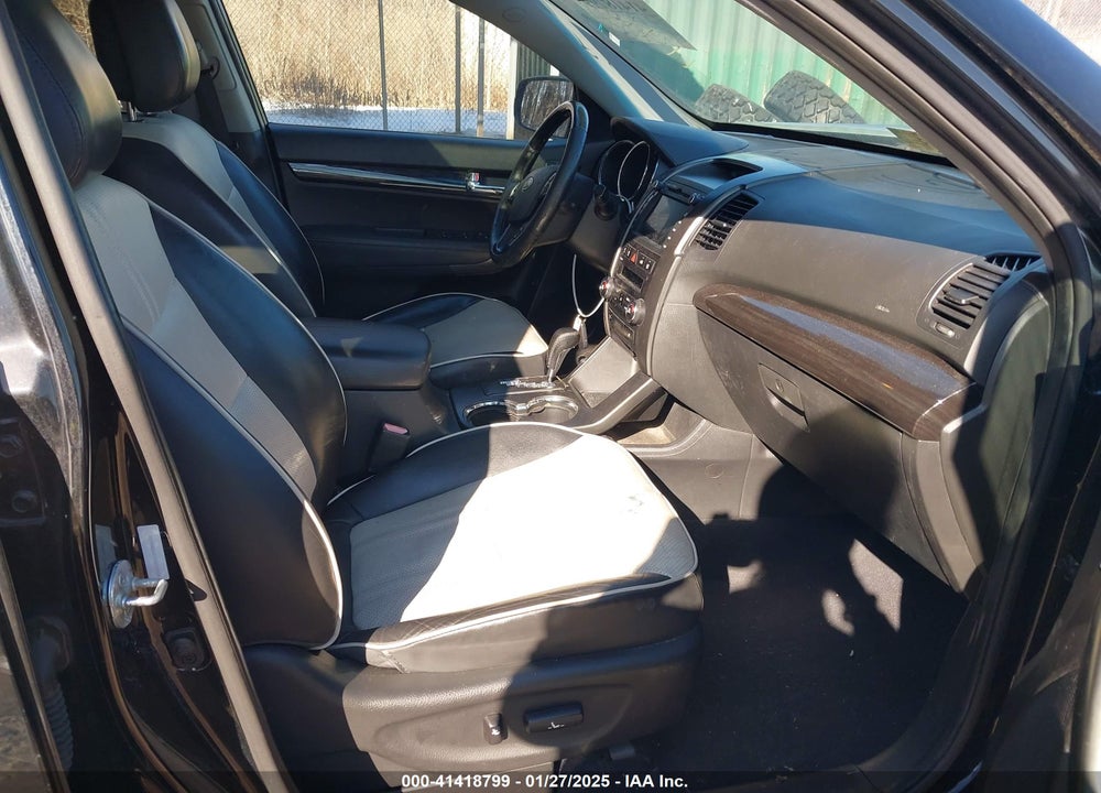 2012 KIA SORENTO VIN: 5XYKWDA21CG276524