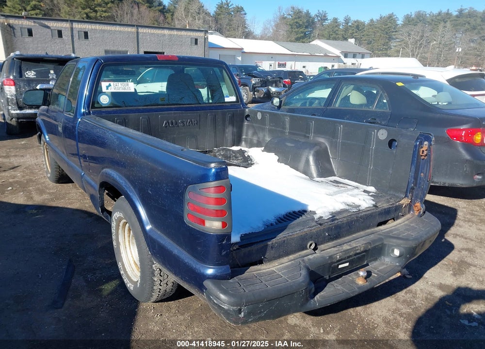2003 CHEVROLET S-10 VIN: 1GCCS19H238204410