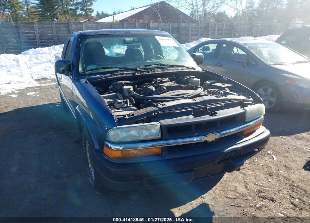 2003 CHEVROLET S-10 VIN: 1GCCS19H238204410