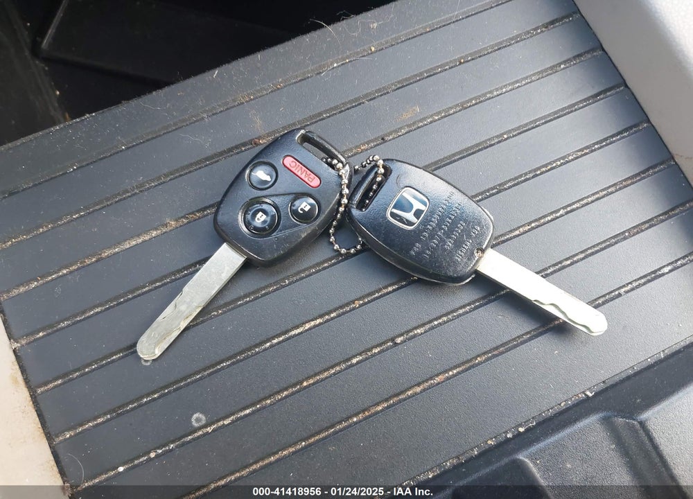 2009 HONDA PILOT EX-L VIN: 5FNYF48599B008590