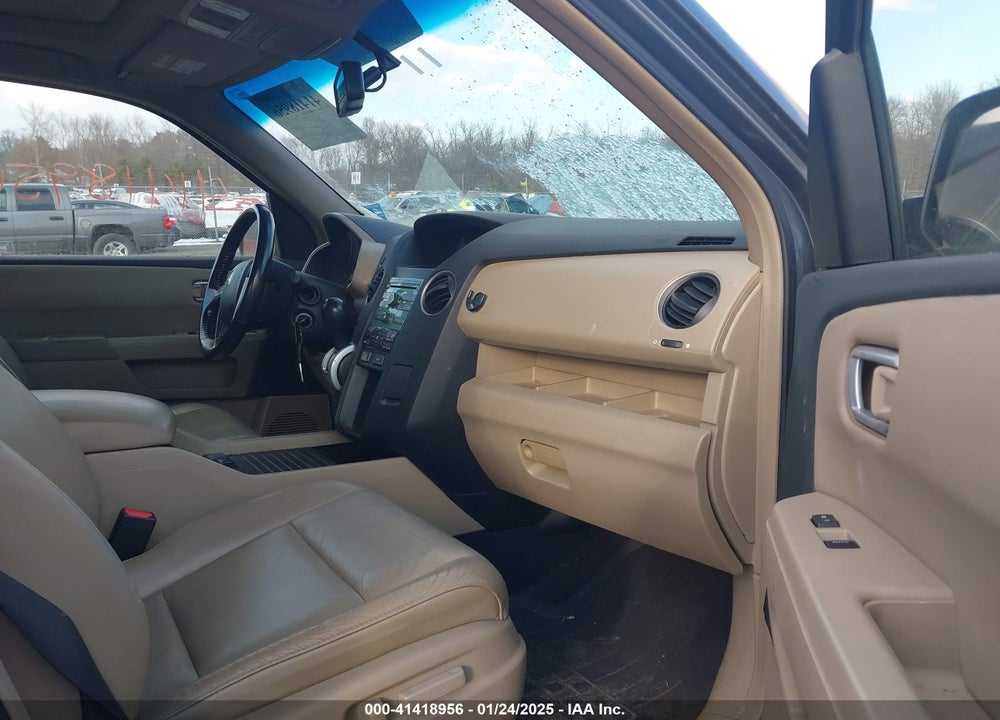 2009 HONDA PILOT EX-L VIN: 5FNYF48599B008590