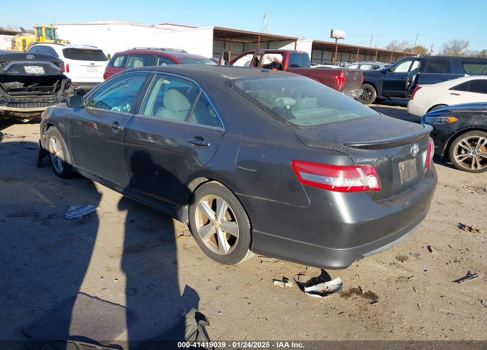2011 TOYOTA CAMRY SE VIN: 4T1BF3EK1BU677794