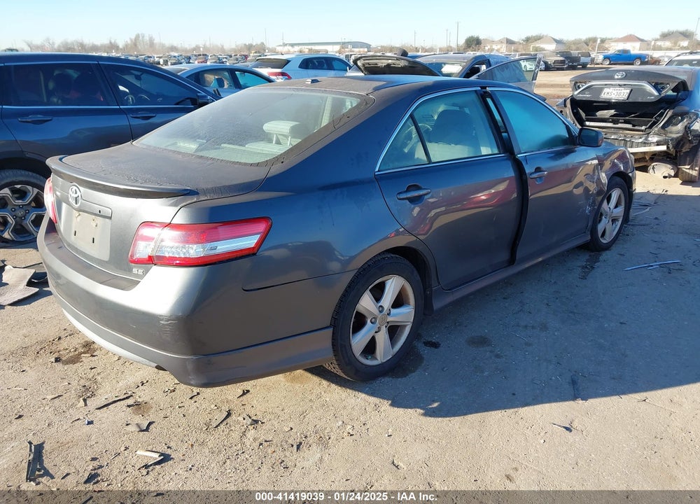 2011 TOYOTA CAMRY SE VIN: 4T1BF3EK1BU677794