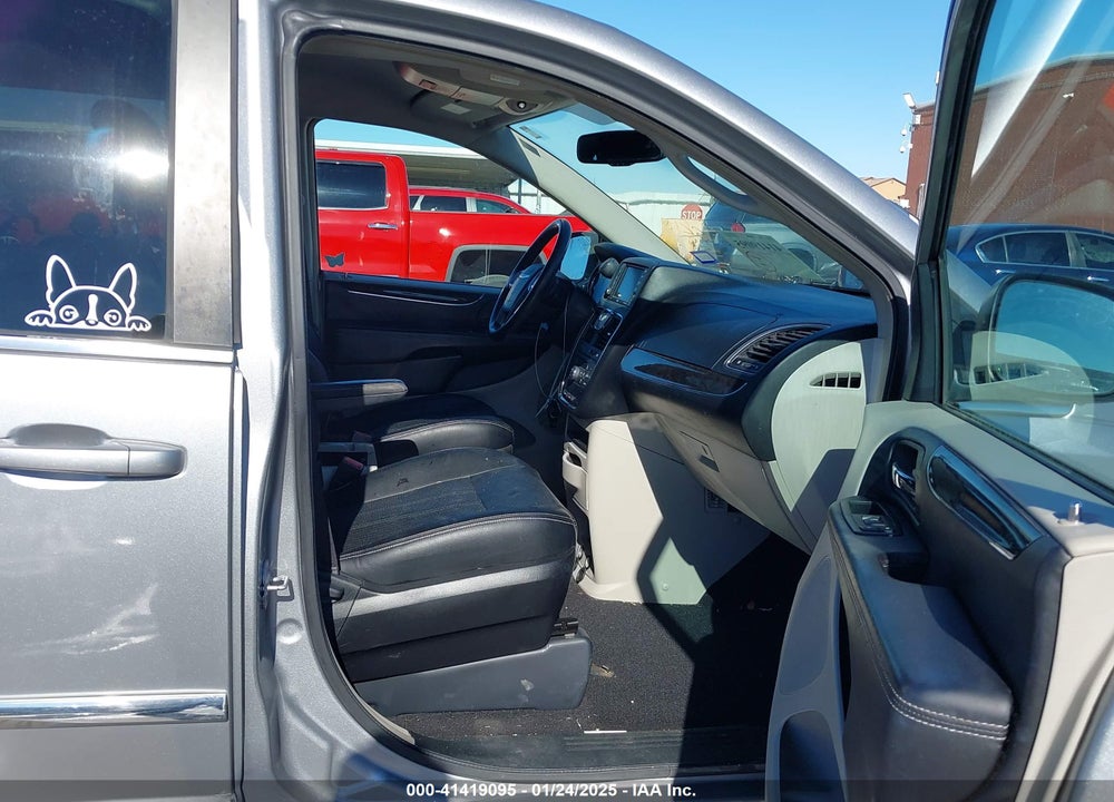 2013 CHRYSLER TOWN & COUNTRY TOURING VIN: 2C4RC1BG7DR732121