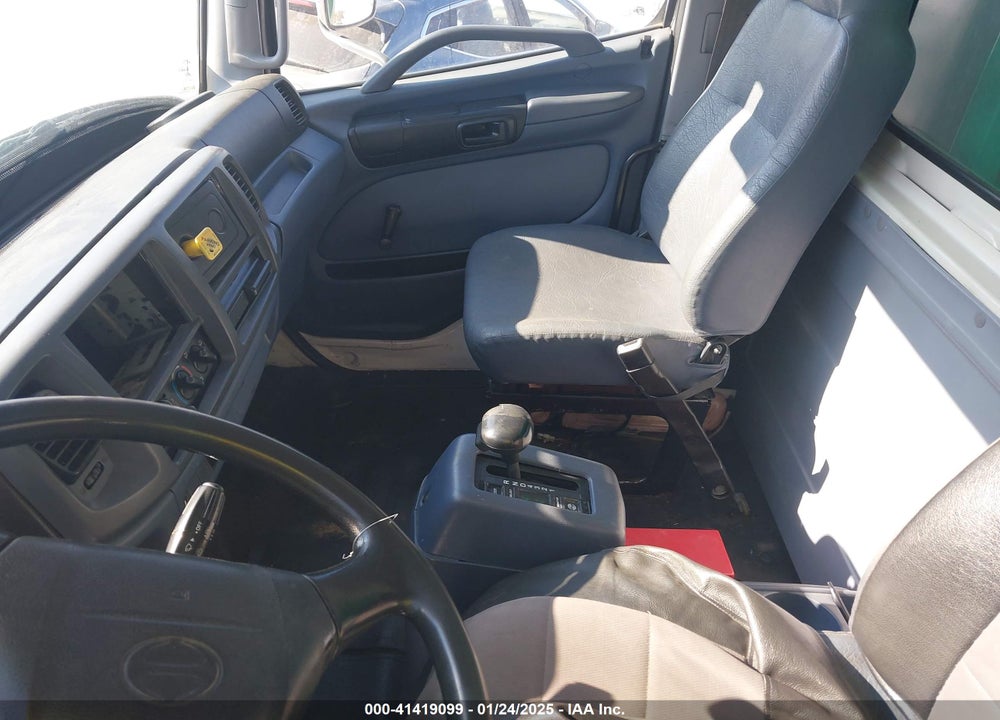 2007 HINO 338 VIN: 5PVNV8JV572S50381