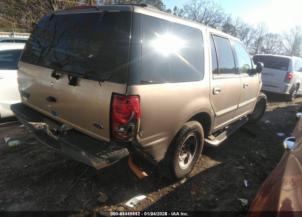 2001 FORD EXPEDITION XLT VIN: 1FMRU15W31LA95843