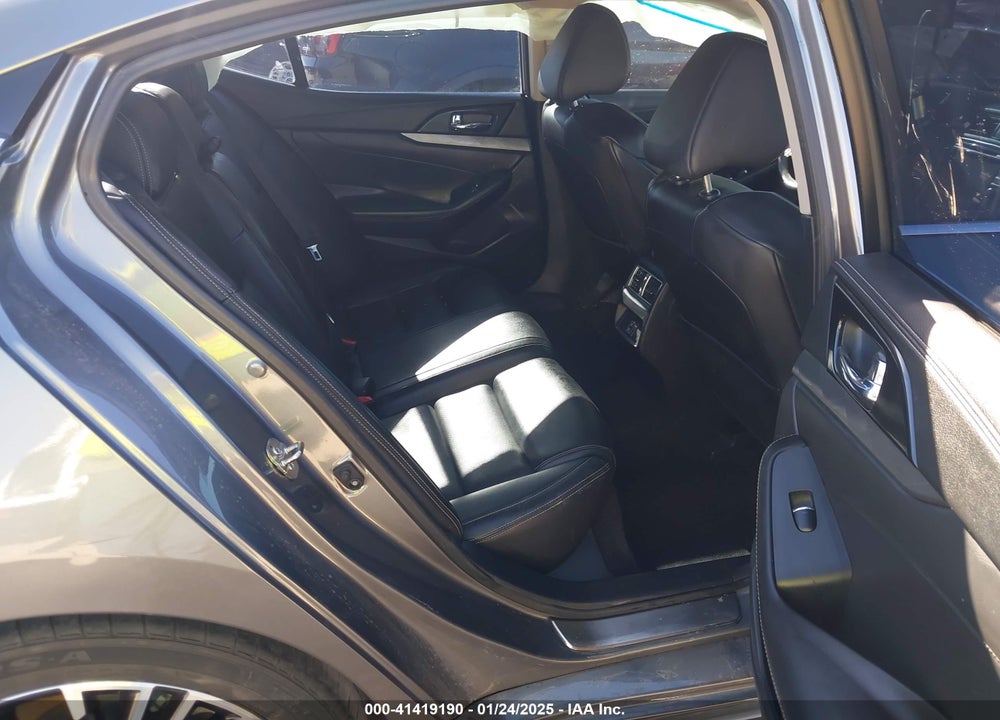 2018 NISSAN MAXIMA VIN: 1N4AA6AP1JC370119