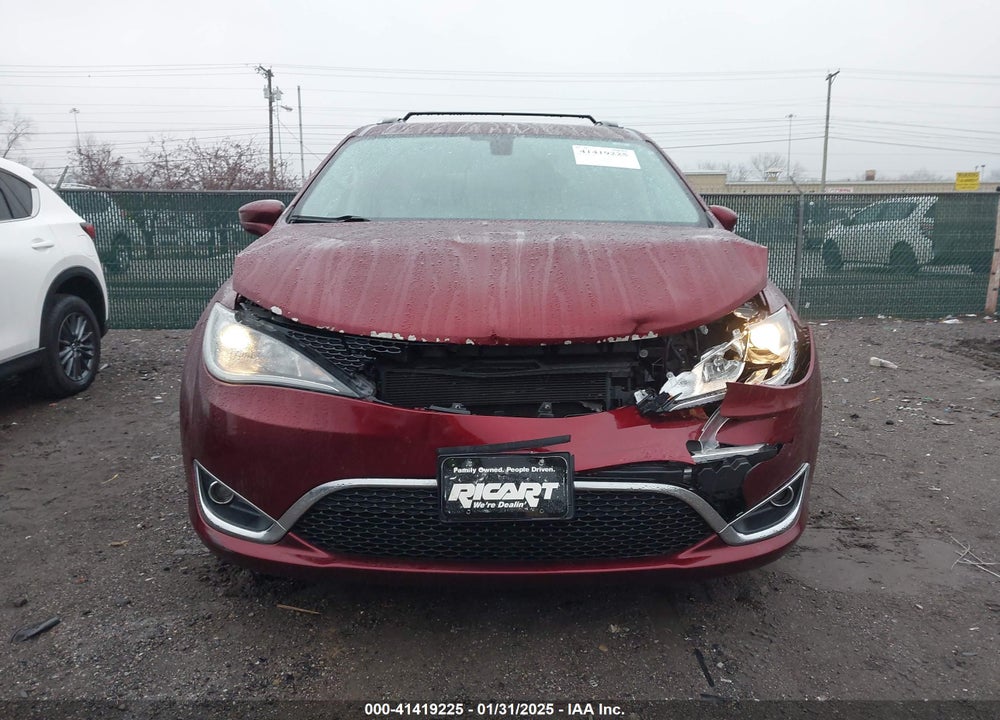2018 CHRYSLER PACIFICA TOURING L PLUS VIN: 2C4RC1EG0JR234298