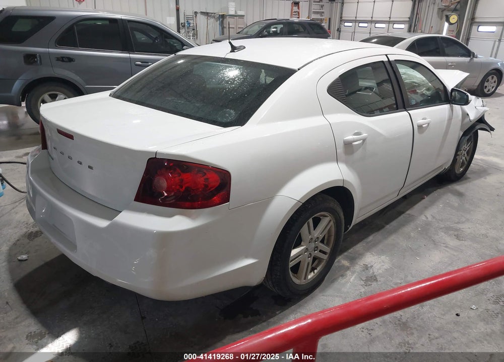 2011 DODGE AVENGER VIN: 1B3BD1FBXBN573359