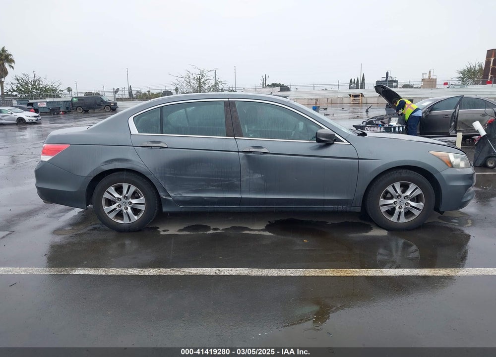2011 HONDA ACCORD VIN: 1HGCP2F66BA001698