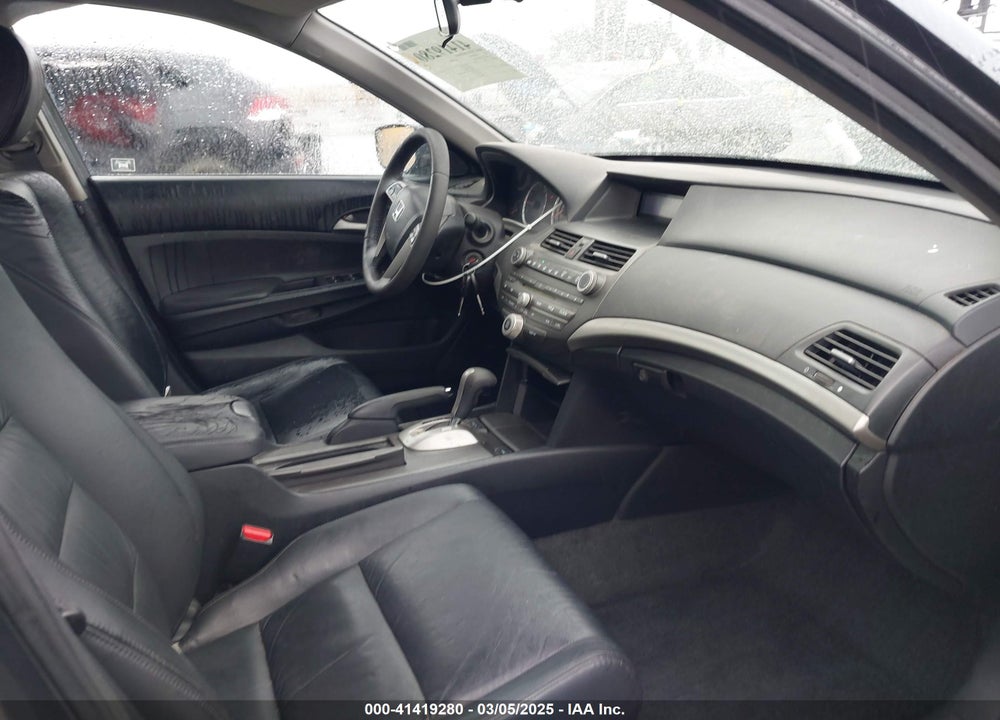 2011 HONDA ACCORD VIN: 1HGCP2F66BA001698