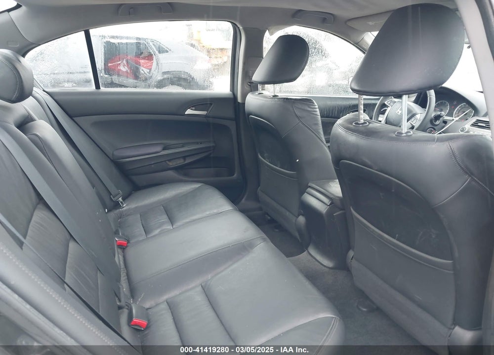 2011 HONDA ACCORD VIN: 1HGCP2F66BA001698
