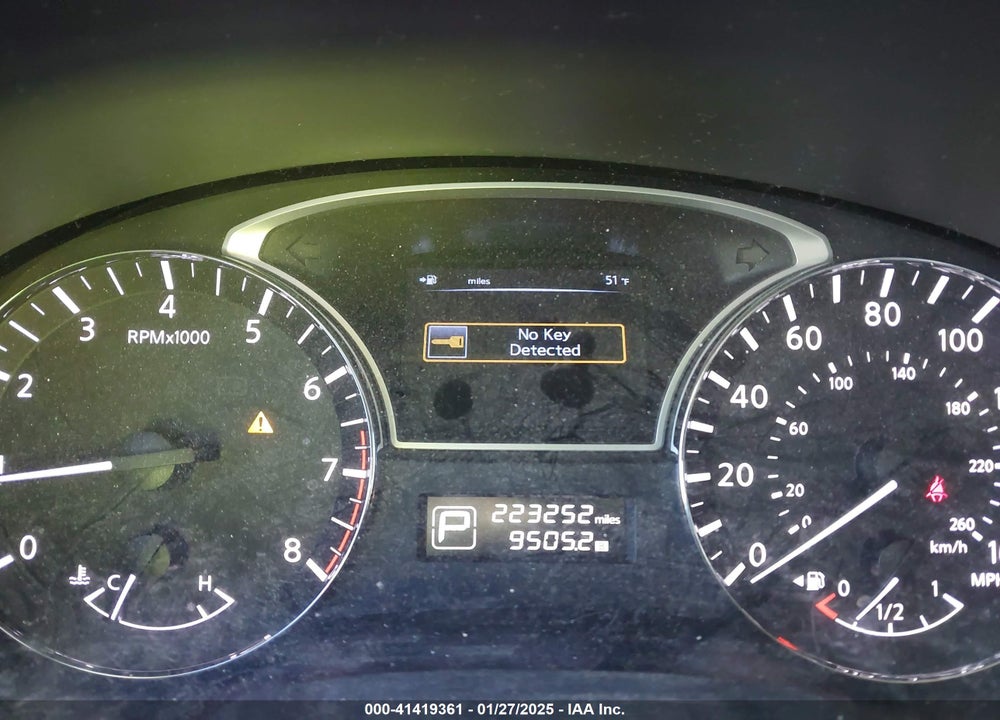 2013 NISSAN PATHFINDER SL VIN: 5N1AR2MN9DC638176
