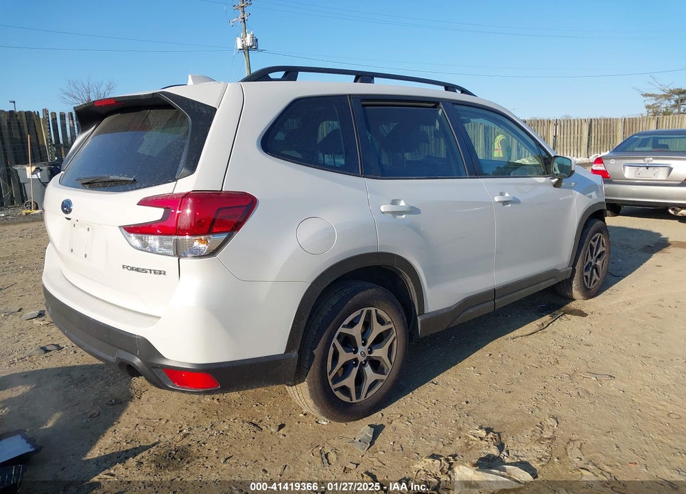 2023 SUBARU FORESTER VIN: JF2SKAEC8PH550149