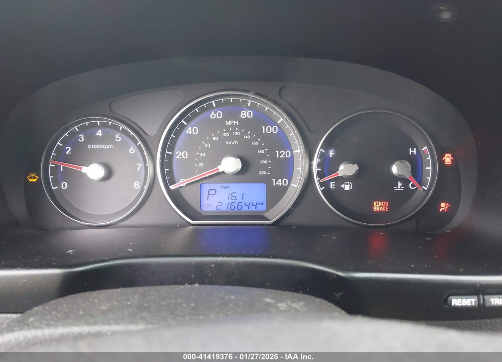 2011 HYUNDAI SANTA FE GLS VIN: 5XYZG3AB1BG037656