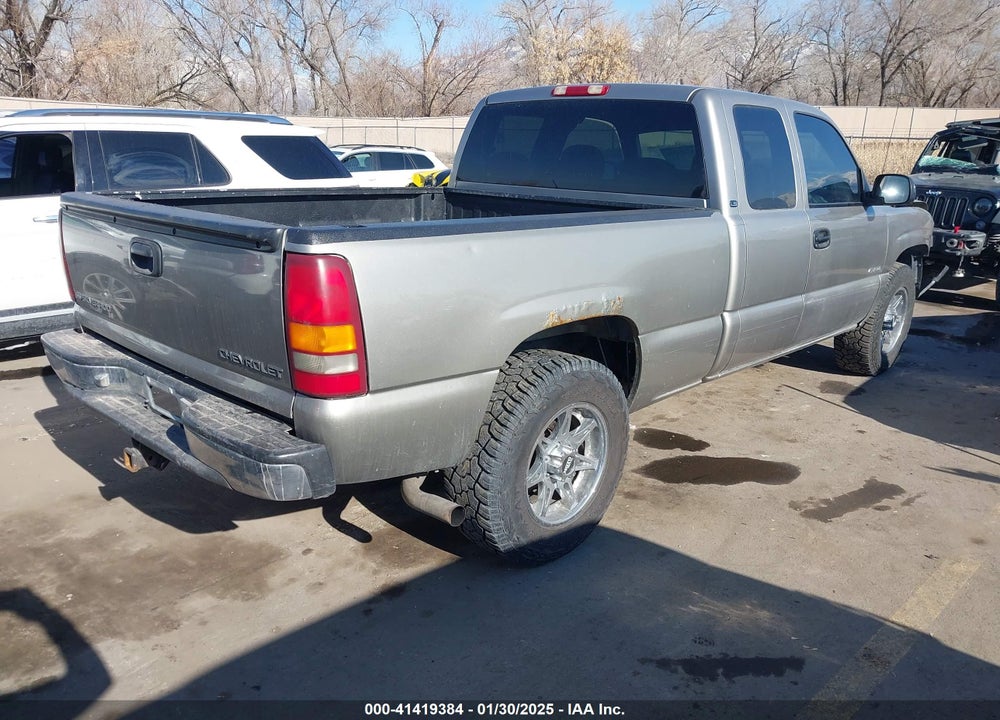 2000 CHEVROLET SILVERADO 1500 LS VIN: 1GCEK19T2YE366690