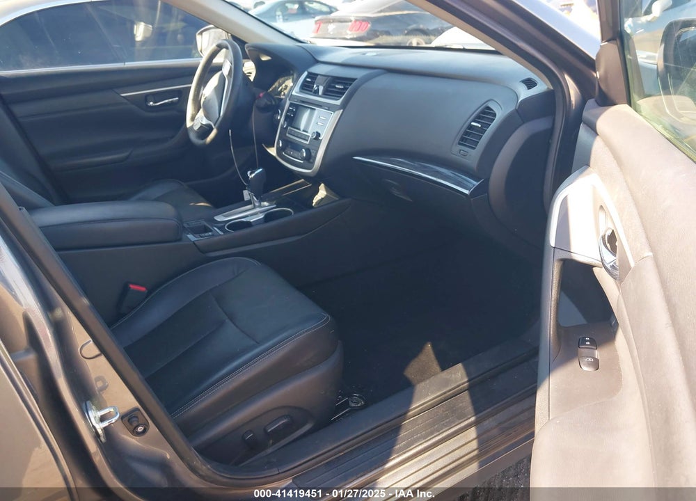 2016 NISSAN ALTIMA VIN: 1N4AL3AP7GC147035