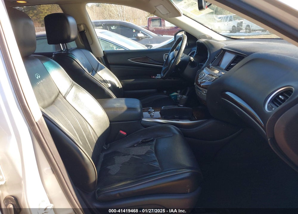 2013 INFINITI JX35 VIN: 5N1AL0MM4DC332385