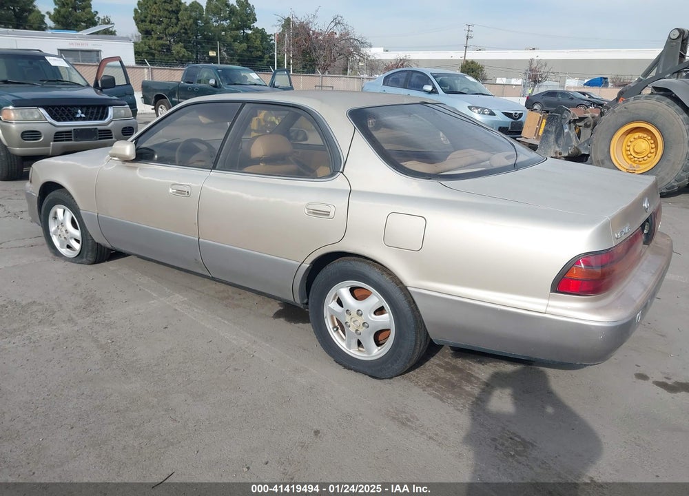1992 LEXUS ES 300 VIN: JT8VK13T7N0072380