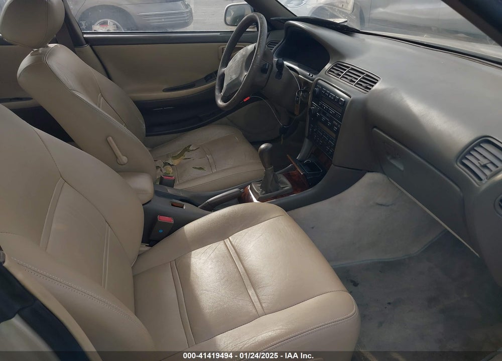 1992 LEXUS ES 300 VIN: JT8VK13T7N0072380