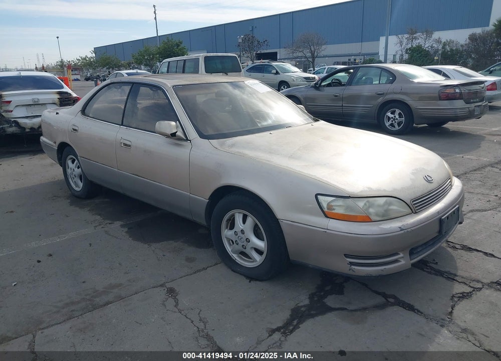 1992 LEXUS ES 300 VIN: JT8VK13T7N0072380