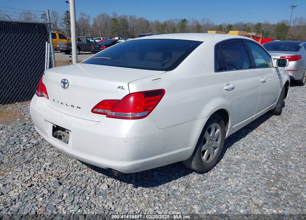 2005 TOYOTA AVALON XL VIN: 4T1BK36B85U002376