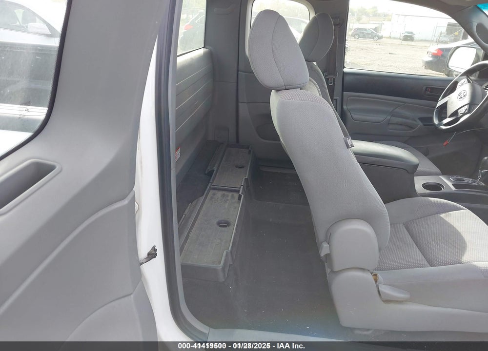 2015 TOYOTA TACOMA VIN: 5TFTX4CN5FX061111