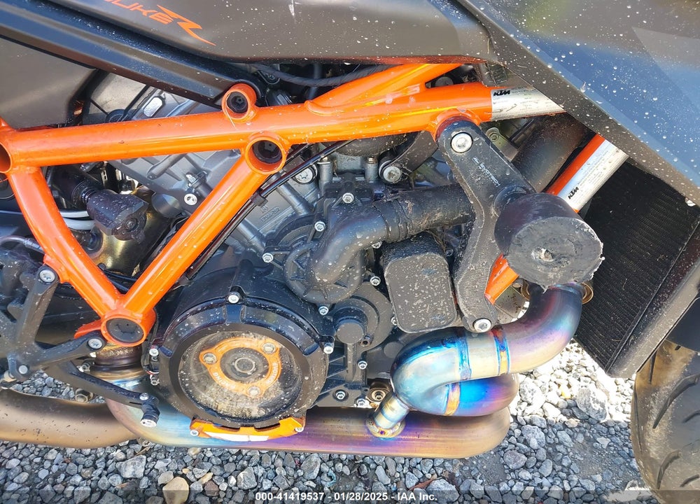 2020 KTM 1290 SUPER DUKE R VIN: VBKV39403LM924939