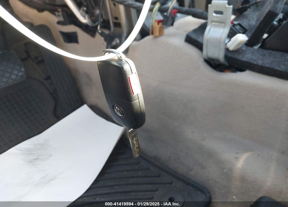 2015 VOLKSWAGEN JETTA VIN: 3VWL17AJ7FM253748