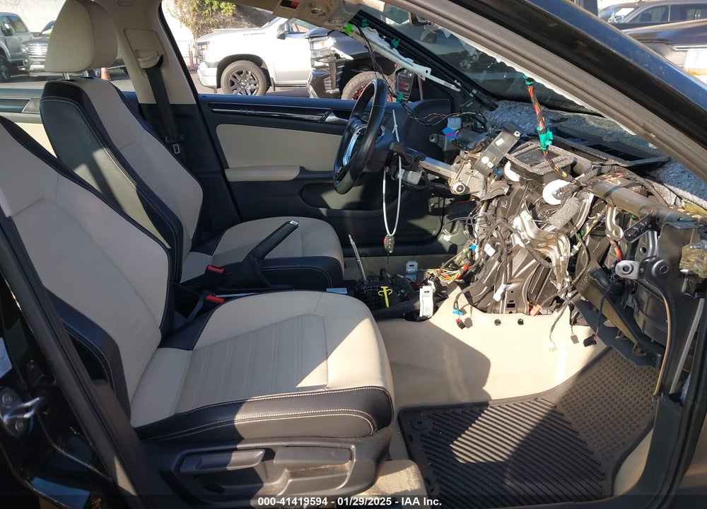 2015 VOLKSWAGEN JETTA VIN: 3VWL17AJ7FM253748