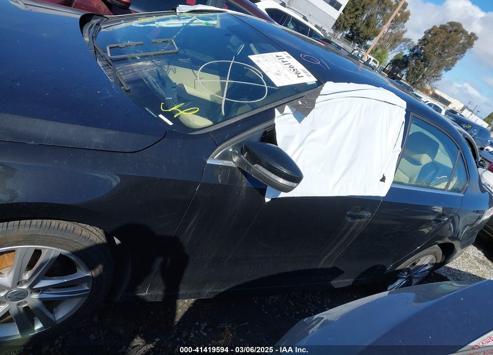 2015 VOLKSWAGEN JETTA VIN: 3VWL17AJ7FM253748