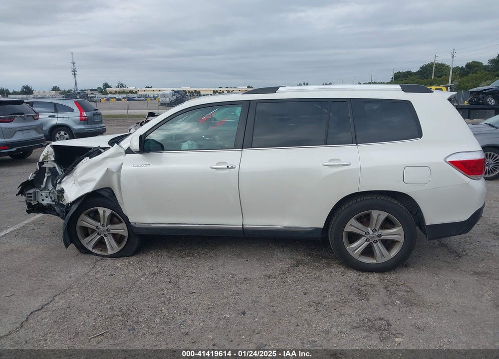 2013 TOYOTA HIGHLANDER LIMITED V6 VIN: 5TDYK3EH3DS118446