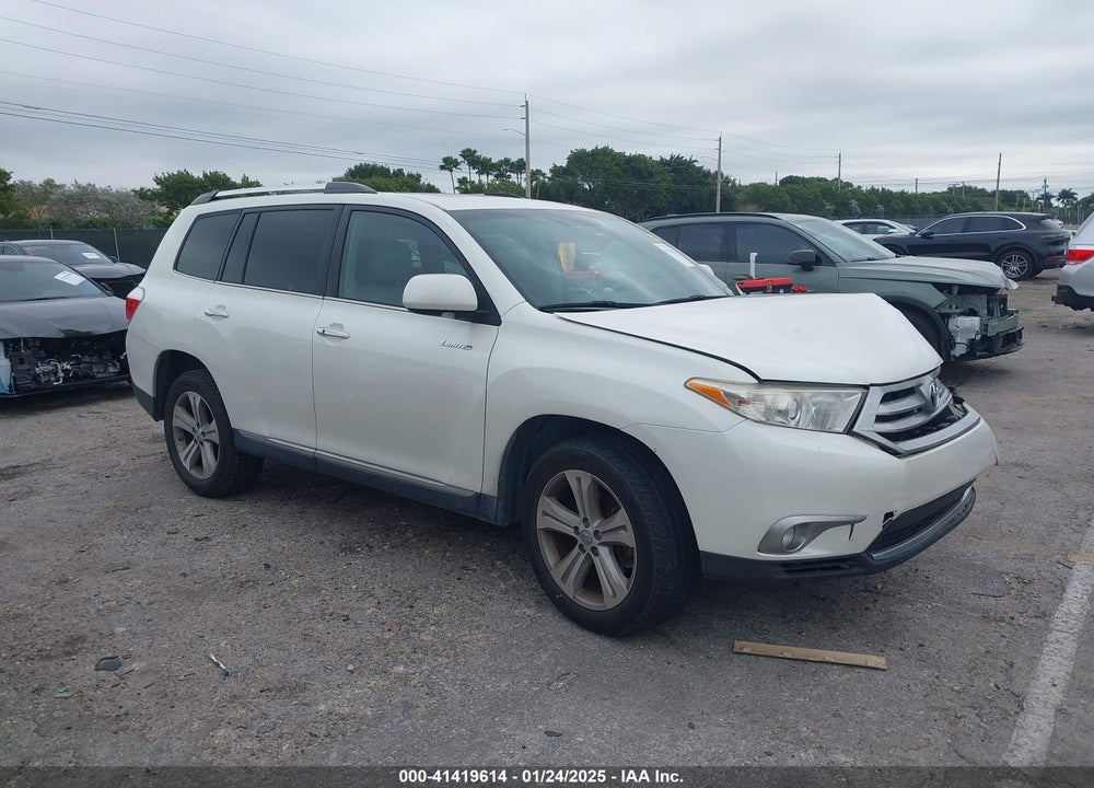 2013 TOYOTA HIGHLANDER LIMITED V6 VIN: 5TDYK3EH3DS118446