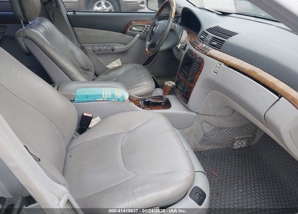 2000 MERCEDES-BENZ S 500 VIN: WDBNG75JXYA120520
