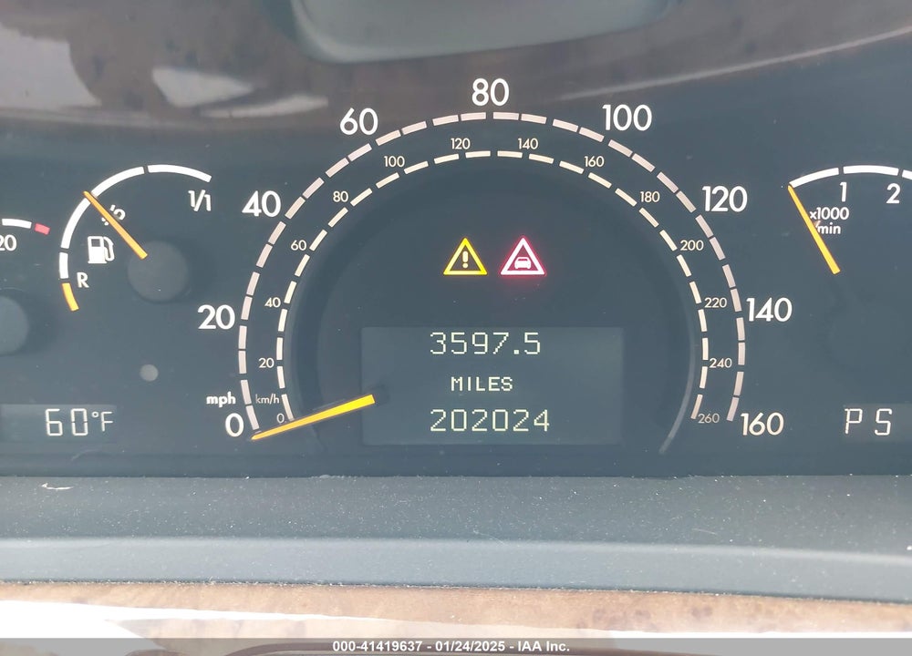 2000 MERCEDES-BENZ S 500 VIN: WDBNG75JXYA120520