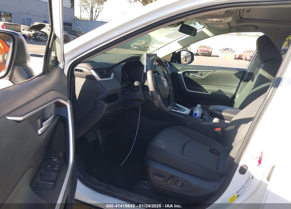 2024 TOYOTA RAV4 HYBRID XLE VIN: 4T3RWRFV9RU119655