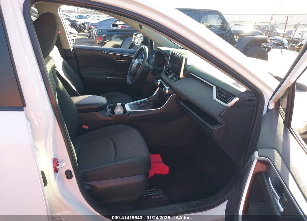 2024 TOYOTA RAV4 HYBRID XLE VIN: 4T3RWRFV9RU119655